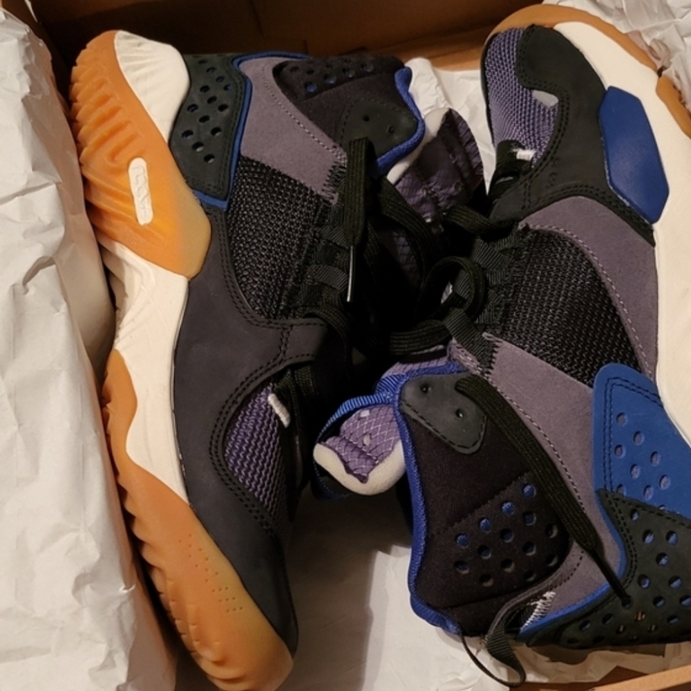 Jordan Jumpman Mid Storm